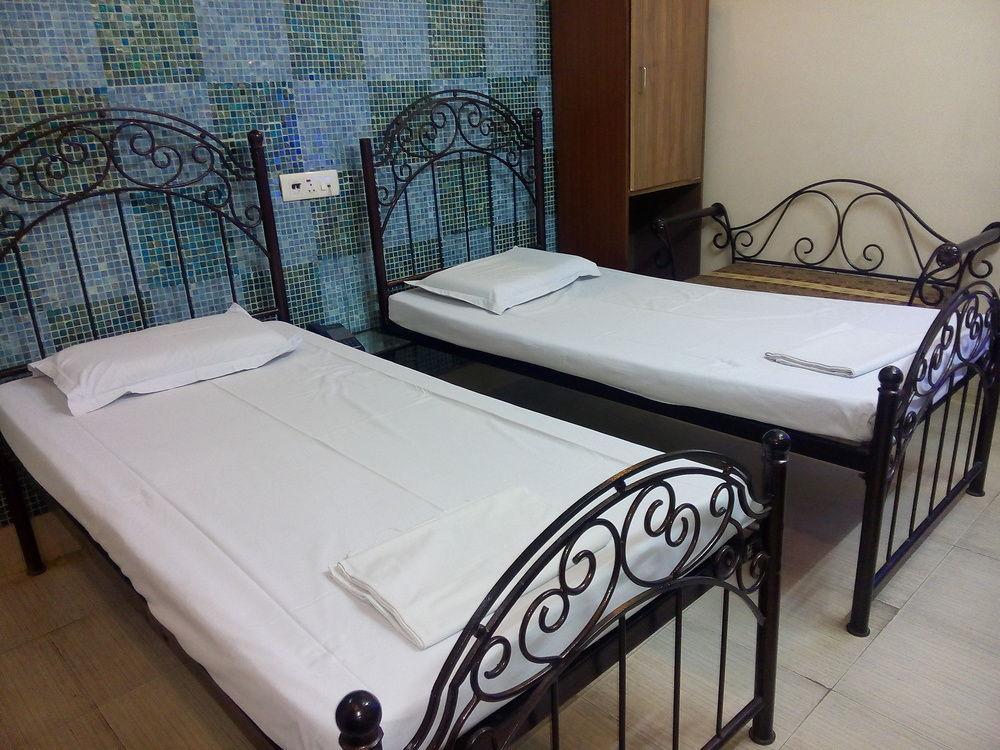 Hotel Pearl Plaza New Delhi Eksteriør bilde