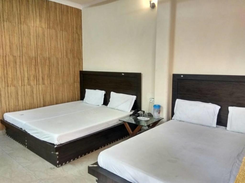 Hotel Pearl Plaza New Delhi Eksteriør bilde